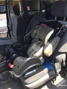 婴儿用品：电吸奶器，电热奶器，双座推车，车座椅。 有意者请电