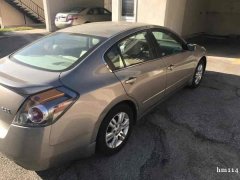 2012年尼桑Altima s诚意出售