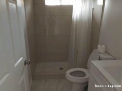全新装修，三房两浴独立进出后屋