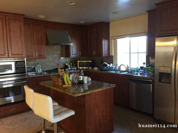 West Covina 卧房出租,有床,书桌,书架,月租$6 West Covina 卧房出租,有床,书桌,书架,月租$6