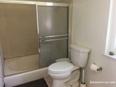 West Covina 独立House有一间大套房，一间雅房