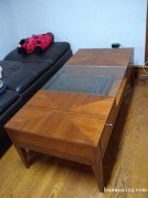 Moving便宜床家具,灯,万圣节衣服,辅导书