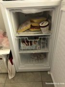 冰箱只用了一年，成色很新 冰箱$80
