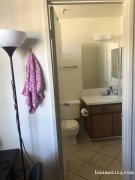 房屋位于Alhambra.有两室两浴公寓分租其中一室一浴，