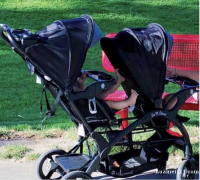 诚意出9成新双人宝宝手推车,可以放carseat（赠送婴儿背