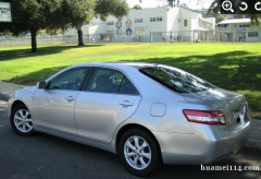 售2010年 Toyota Camry le 在车行买的第2