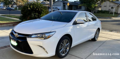 出售2017 Toyota Camry SE运动版，白色，黑