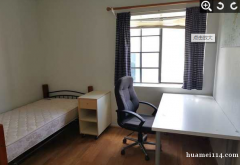 独栋Town House，房间室内面积约130 square