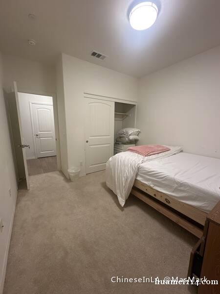 Jurupa Valley 两房一厨一卫 独立出入 全新家具 Jurupa Valley 两房一厨一卫 独立出入 全新家具