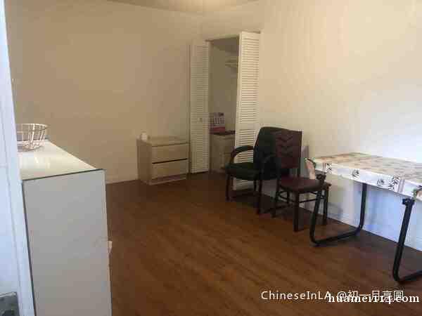 天普市亚市10分学区房2房1浴独立进出独立院子 天普市亚市10分学区房2房1浴独立进出独立院子