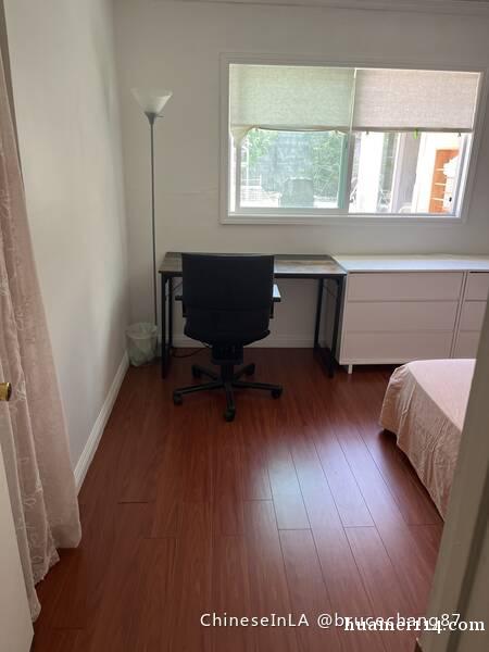 罗兰 近超市 图书馆 德成行 美国银行大雅房出租 清静 单纯 罗兰 近超市 图书馆 德成行 美国银行大雅房出租 清静 单纯