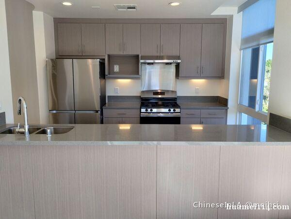 ALHAMBRA 市中心2025 全新 二房2浴豪华公寓 ALHAMBRA 市中心2025 全新 二房2浴豪华公寓