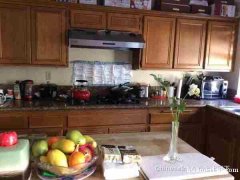 科维那 单间卧室出租…新装修 环境好 交通便利 适合 大小留 科维那 单间卧室出租…新装修 环境好 交通便利 适合 大小留