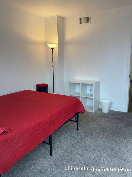 West LA 单间共卫浴出租 有阳台 靠近UCLA West LA 单间共卫浴出租 有阳台 靠近UCLA