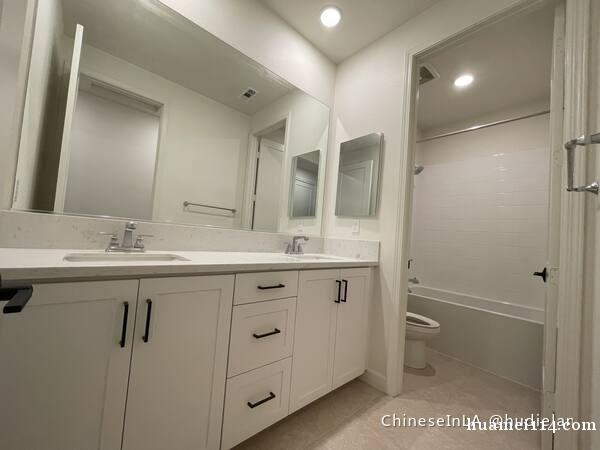 Whittier地区House招租 Whittier地区House招租