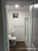 罗兰冈现有一间主卧出租，独立出入，