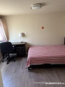 罗兰冈现有一间主卧出租，独立出入，