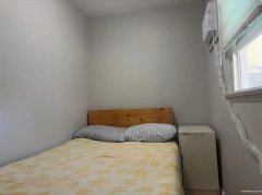 便民住宿：位于蒙市丁胖子广场、避风塘附近，走路到超市、餐馆、