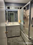 罗兰岗,雅房和套房各一间。走路到168