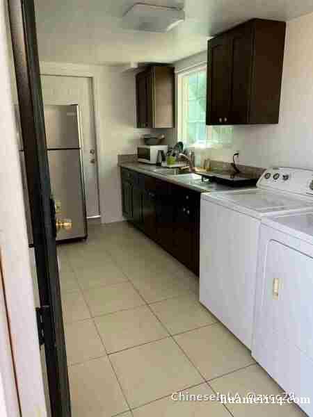 罗兰岗全新装修 独立出入套房出租 罗兰岗全新装修 独立出入套房出租