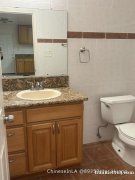 位于（Alhambra)阿罕布唐人区中心二房一厨一卫