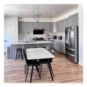 EASTVALE华人房屋出租