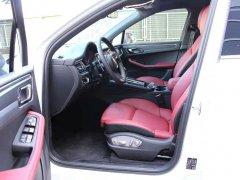 个人一手2022款白色porsche Macan华人最爱